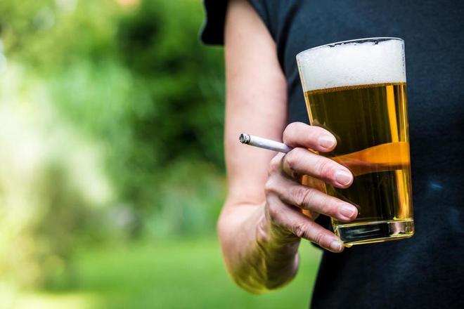 封闭环境心理学_老鼠海洛因实验_老鼠喝水死