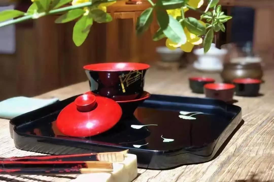 漆画制作工艺_成都漆器与日本漆器_成都漆器与韩国漆器