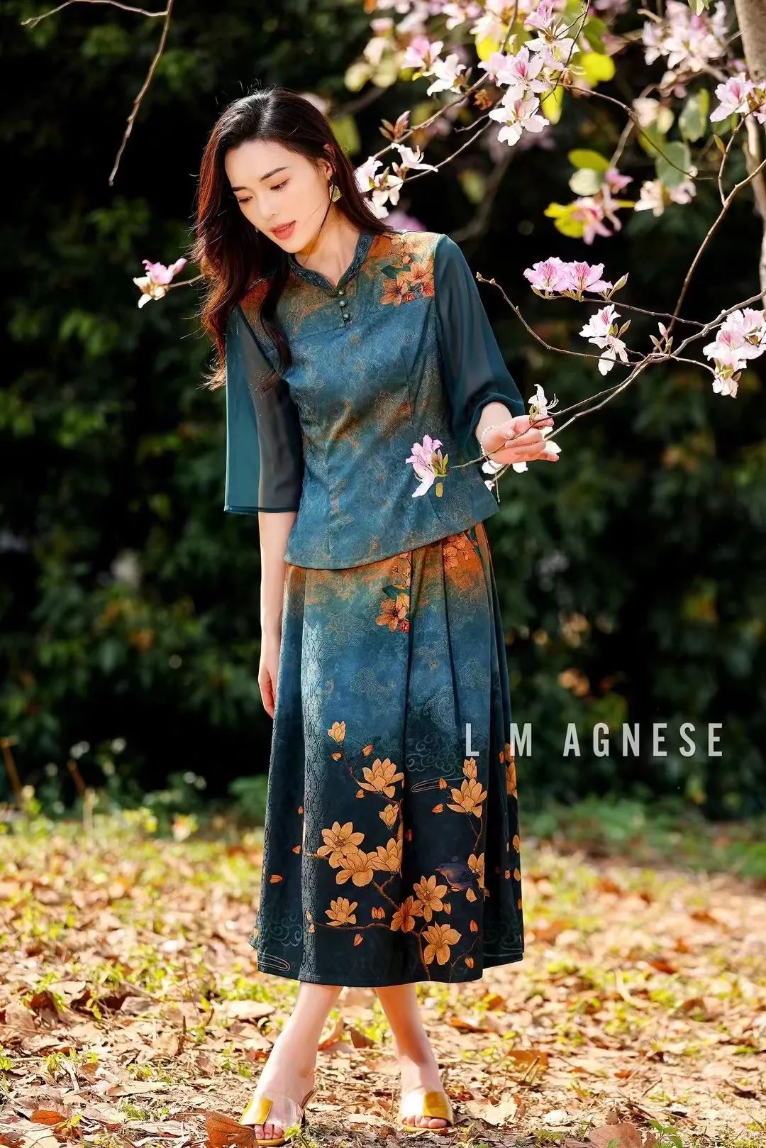 妈妈的衣服有哪些品牌_中老年女装品牌排名_熟龄女装品牌推荐