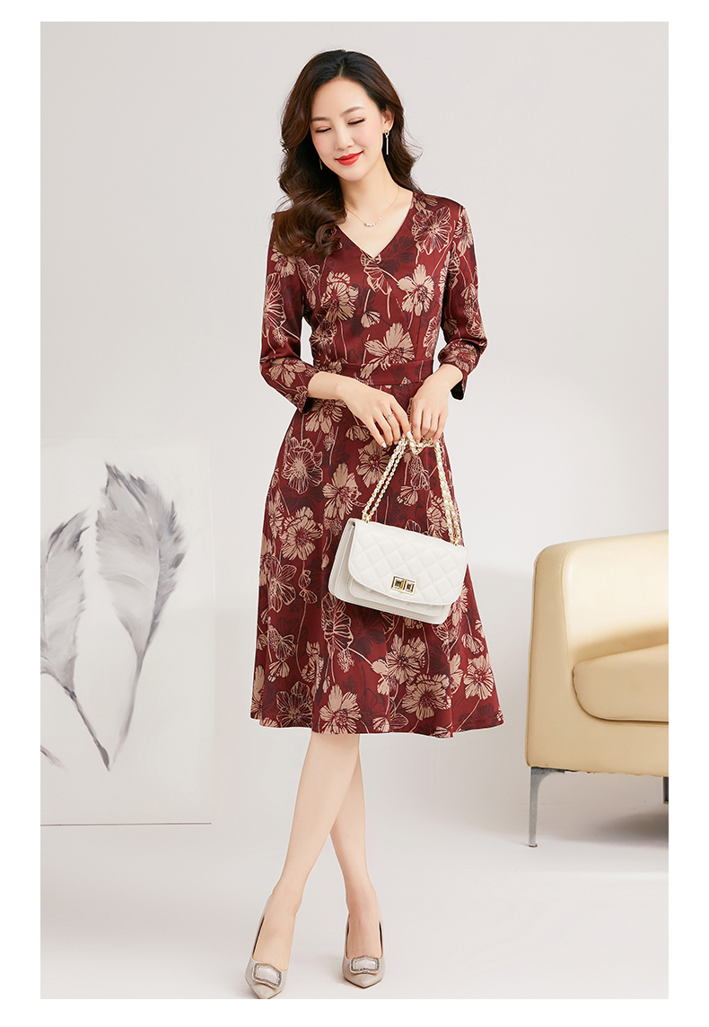 妈妈的衣服有哪些品牌_熟龄女装品牌推荐_中老年女装品牌排名