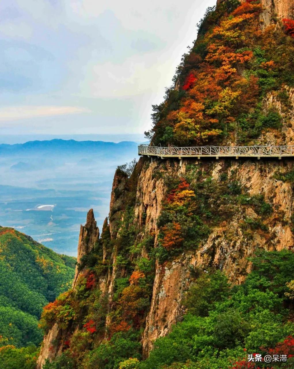 丹东凤凰山上山路线_鸭绿江断桥_凤凰山风景区