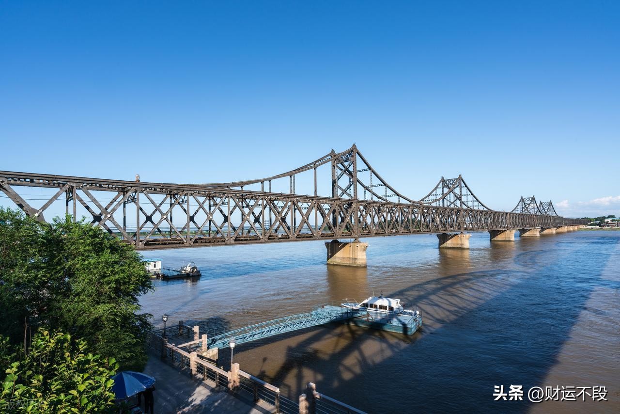 鸭绿江断桥虎山长城_丹东凤凰山上山路线_丹东旅游攻略
