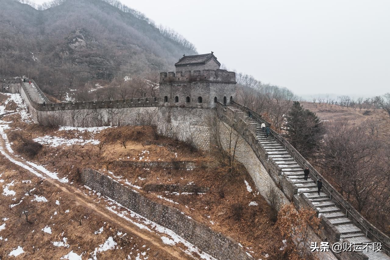 丹东凤凰山上山路线_鸭绿江断桥虎山长城_丹东旅游攻略