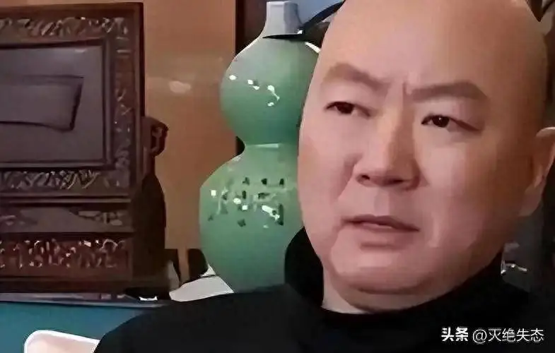 荒唐滑稽小品视频_荒诞剧团演员_荒诞小品