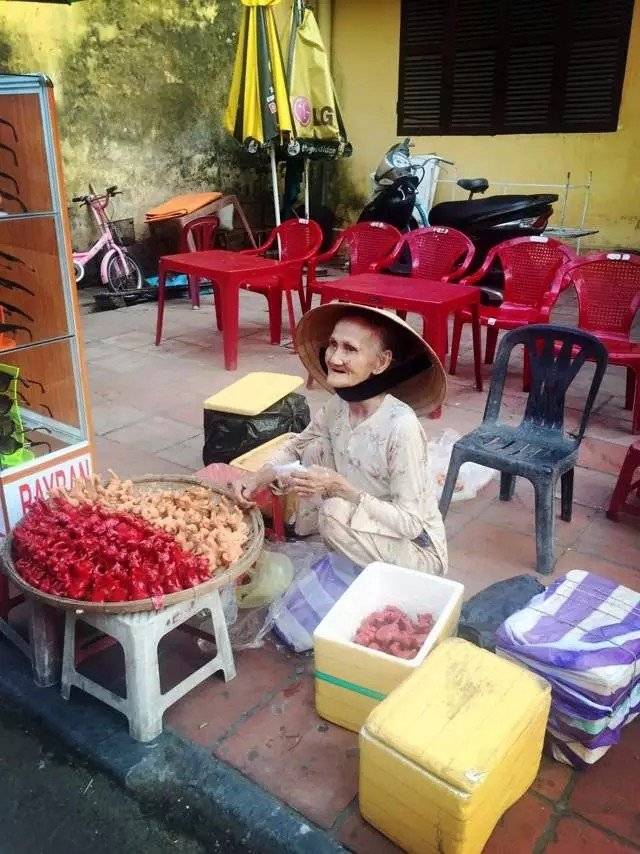 越南旅行签证交通住宿美食体验分享_到越南芽庄哪里定机票便宜_越南岘港芽庄自由行攻略