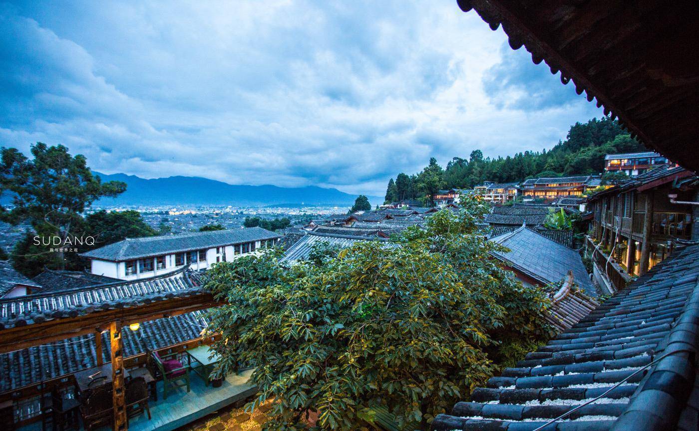 玉龙雪山下的800年古城_中国的世界文化遗产:丽江古城_丽江古城世界文化遗产