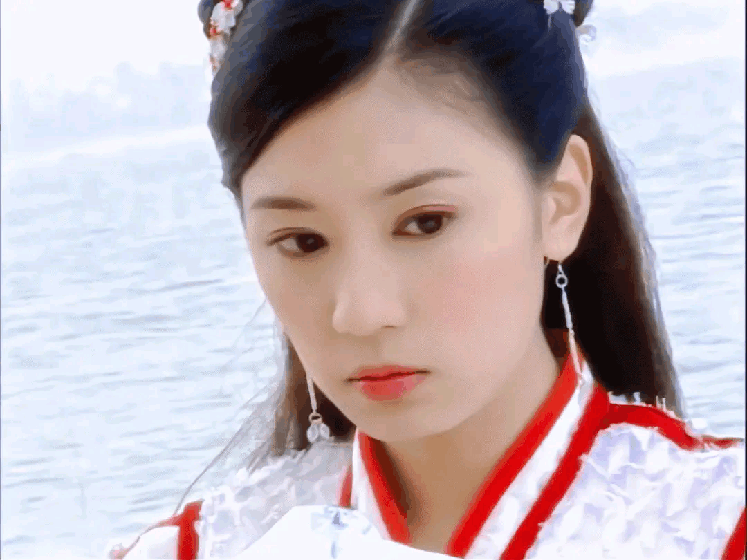 贾静雯的二胎女儿_波妞和咘咘性格对比_贾静雯波妞9岁生日照