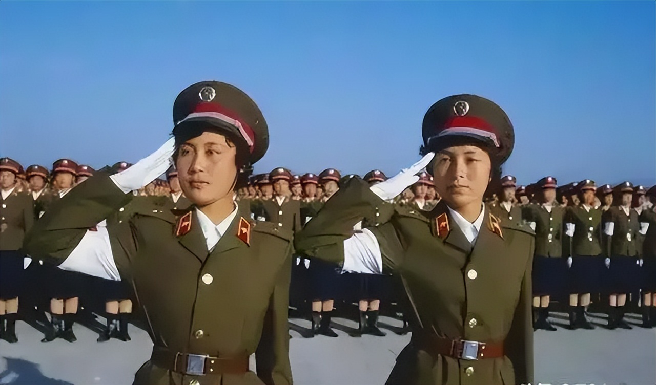陆军军服图片_新中国成立后军服发展史_49款军服设计特点