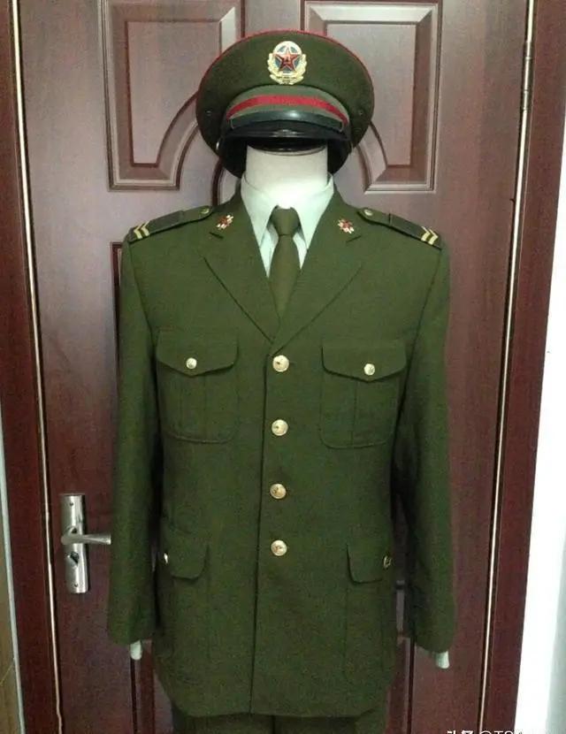 49款军服设计特点_陆军军服图片_新中国成立后军服发展史