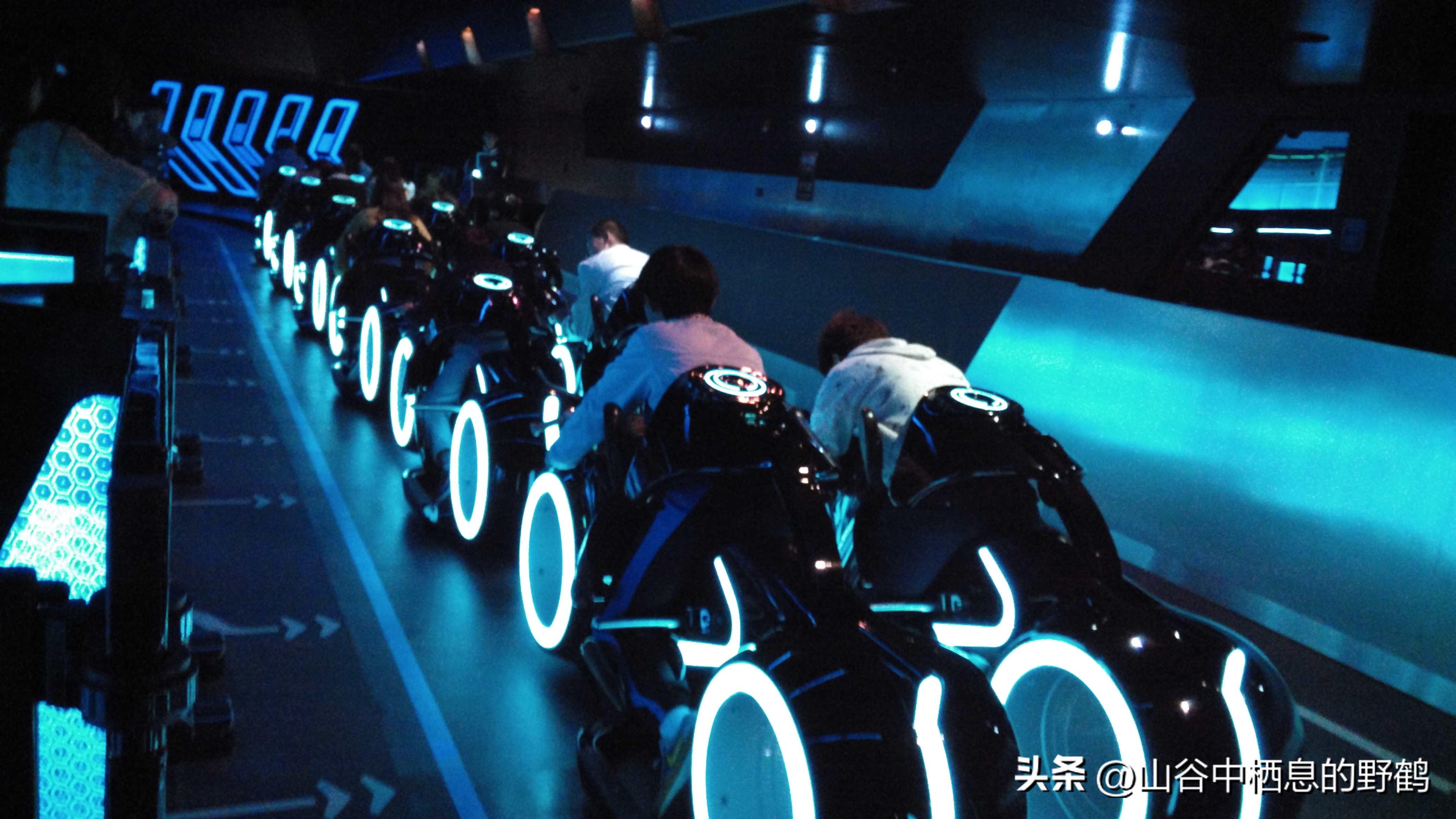 迪士尼乐园上海攻略_上海迪士尼十周年奇妙之心烟花升级攻略_门票早享卡尊享卡性价比分析