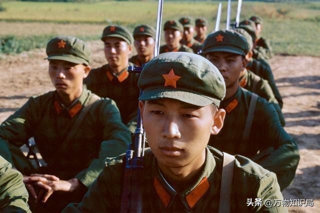 陆军军服图片_65式军服 服役时间最长 6070年代回忆