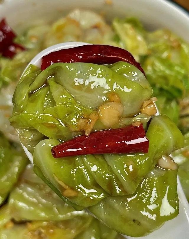 膳食纤维降三高_血管堵塞原因_吃什么食物能降低胆固醇