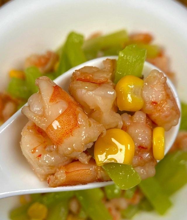 血管堵塞原因_膳食纤维降三高_吃什么食物能降低胆固醇