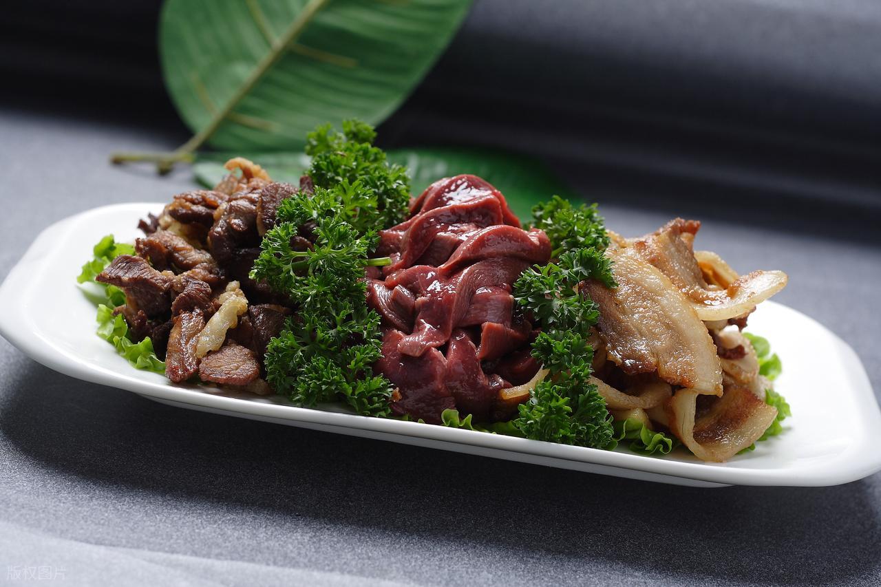 动物内脏胆固醇含量_高胆固醇食物_吃什么食物能降低胆固醇