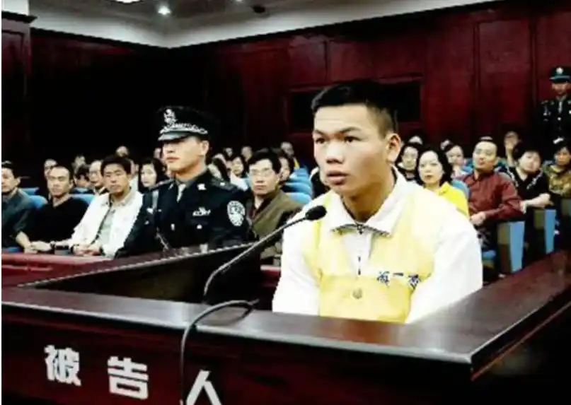 马加爵杀人动机_马加爵之锤药家鑫之刃_云南大学马加爵杀人案
