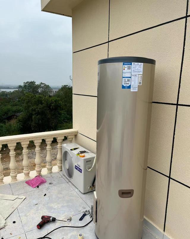 空气能发电原理图_空气能热水器安装空间问题分析_空气能热水器报价高为什么卖不动