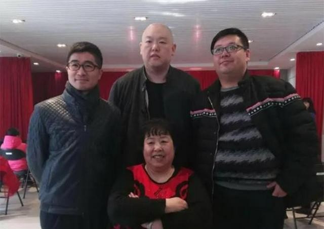 孟凡贵李金斗训郭德纲_郭德纲相声商业化争议_相声教育家马贵荣怒怼郭德纲