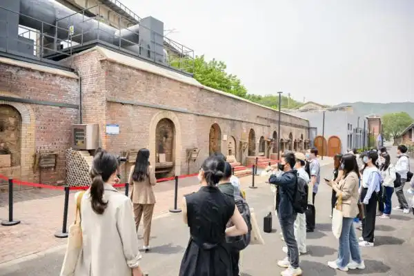 金隅琉璃文化创意产业园_北京印迹文化探访路_创意文化产业园是什么