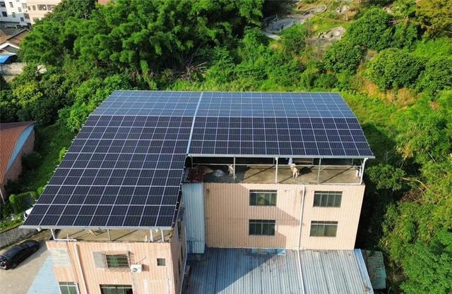 太阳能板5000瓦多少钱_光伏储能系统_屋顶光伏发电
