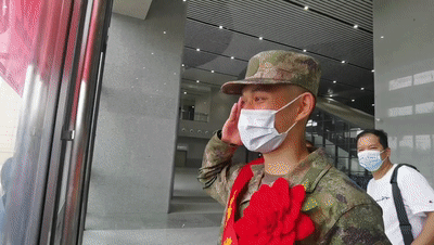 绍兴新兵家长送别_河北征兵新考核_绍兴新兵入伍仪式