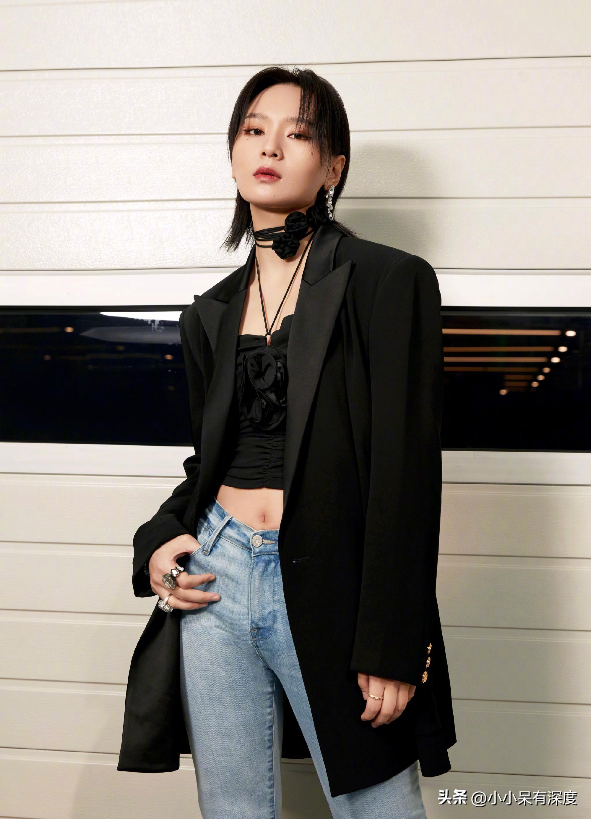 周笔畅37岁未婚独居状态_周笔畅出道近20年依然活跃_周笔畅超女照片