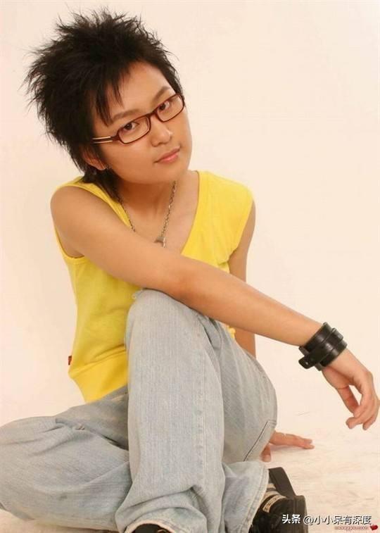 周笔畅37岁未婚独居状态_周笔畅出道近20年依然活跃_周笔畅超女照片
