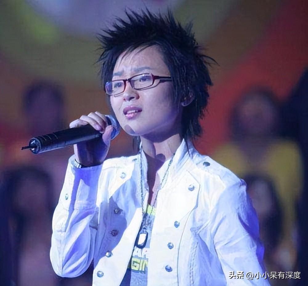 周笔畅超女照片_周笔畅37岁未婚独居状态_周笔畅出道近20年依然活跃