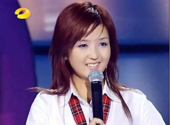 周笔畅超女照片_超级女声2005回顾_何洁张靓颖周笔畅李宇春