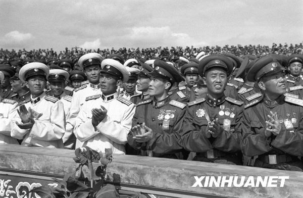 中国空军军服图片_开国大典49式军服介绍_中国人民解放军军服发展历程