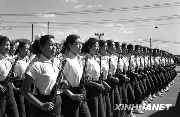 开国大典49式军服介绍_中国空军军服图片_中国人民解放军军服发展历程