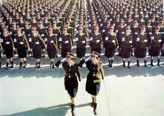 中国人民解放军军服发展历程_开国大典49式军服介绍_中国空军军服图片