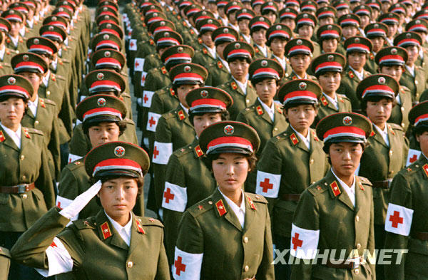 中国人民解放军军服发展历程_开国大典49式军服介绍_中国空军军服图片