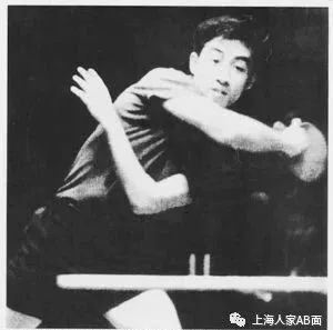 国乒男团26年首败_中国乒乓球史_容国团