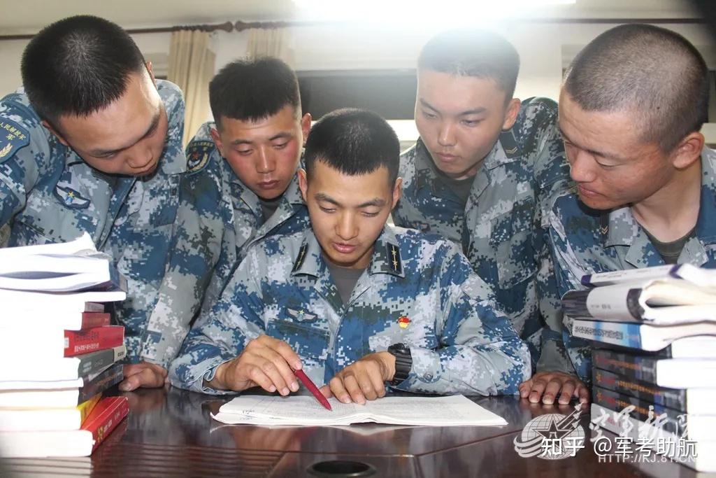 军校山东录取分数线2026_现役士兵考军校流程_军队预考报名条件