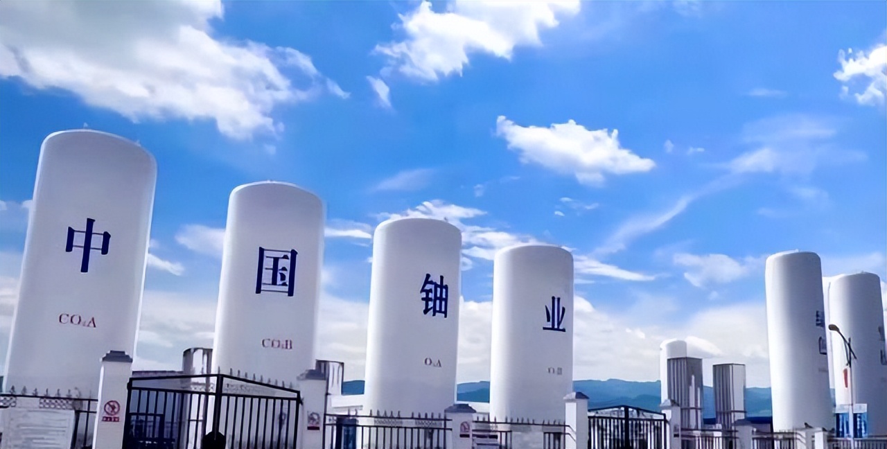 铀235裂变释放的能量_核能发展历程_快堆技术优势