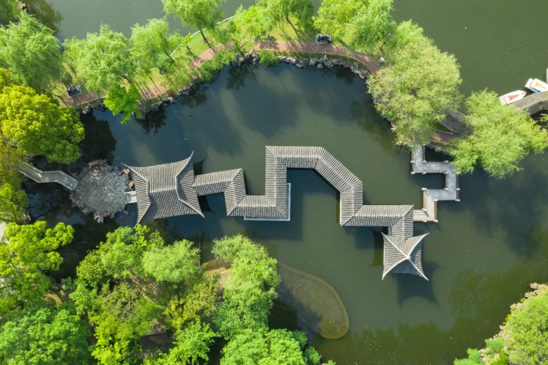 苏州东沙湖生态公园_苏州旅游必去景点_苏州园林景点推荐