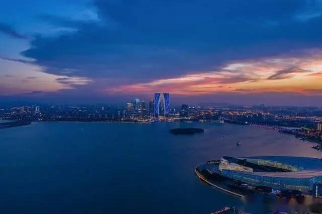 苏州园林代表作品_苏州东沙湖生态公园_周庄古镇水乡特色