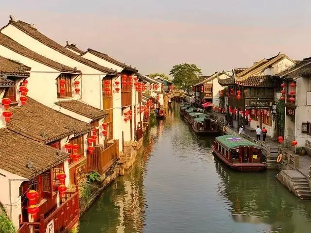 苏州东沙湖生态公园_苏州园林代表作品_周庄古镇水乡特色