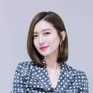 鲁豫的发型_鲁豫短发造型_短发发型变化