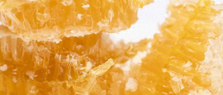 蜂蜜水功效_蜂蜜水谣言_有结晶的蜂蜜是真的吗