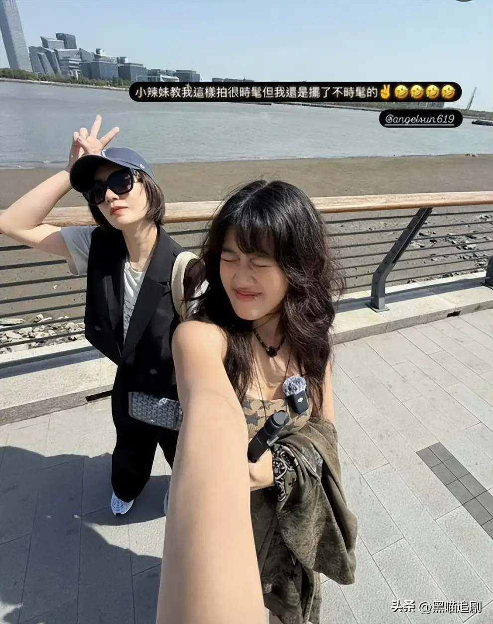 贾静雯上海母女时尚街拍_梧桐妹前卫穿搭风格_贾静雯 大女儿