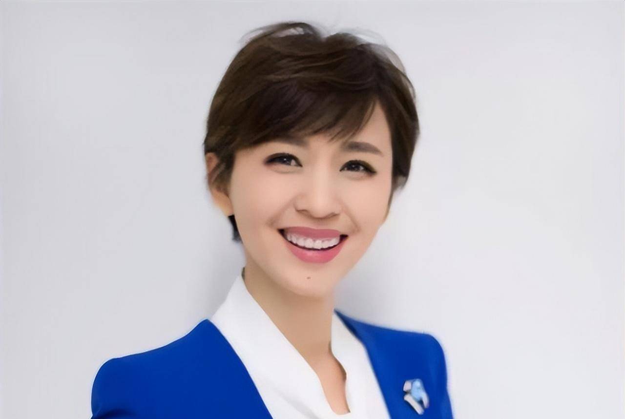 操央视主持人欧阳夏丹_欧阳夏丹 新闻联播 消失原因