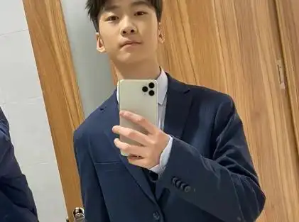 天天向上的男模特_张亮儿子天天 爸爸去哪了 天天 模特