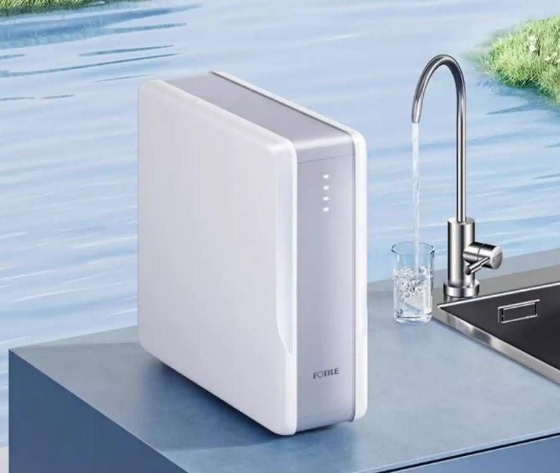 反渗透膜净水器 水塔高_家用净水器保留矿物质智能提醒换芯_家用净水器过滤精度0.0001微米