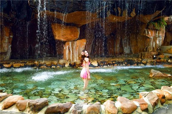 铁泉黄金汤原生态旅游度假区_龙门铁泉温泉3天2晚度假村_龙门铁泉温泉含双早三正餐