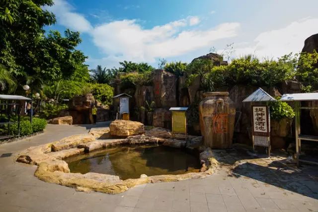 龙门铁泉温泉3天2晚度假村_龙门铁泉温泉含双早三正餐_铁泉黄金汤原生态旅游度假区