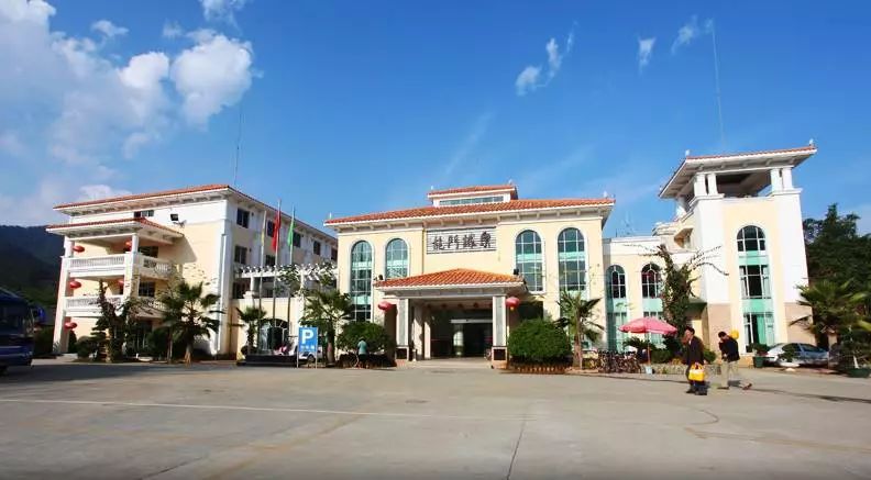 龙门铁泉温泉含双早三正餐_龙门铁泉温泉3天2晚度假村_铁泉黄金汤原生态旅游度假区