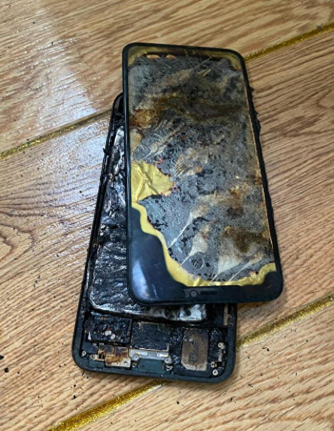 半固态电芯充电宝选购攻略_太阳能移动电源质量排行榜_耐用质量好充电宝品牌推荐
