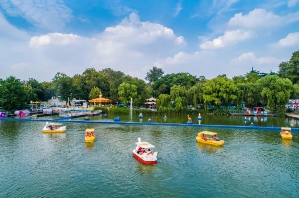江苏省旅游攻略_五一运河沿线旅游攻略_玄武湖乘船赏景