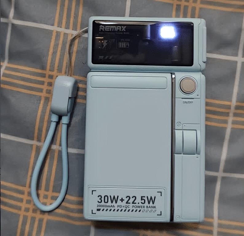 避坑技巧_充电宝选购指南_太阳能移动电源质量排行榜